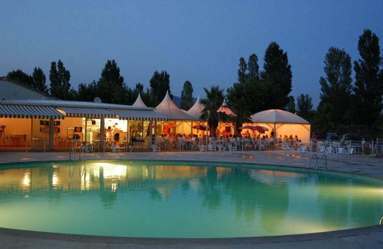 Mobile Home Service Hotelier Fréjus Екстериор снимка